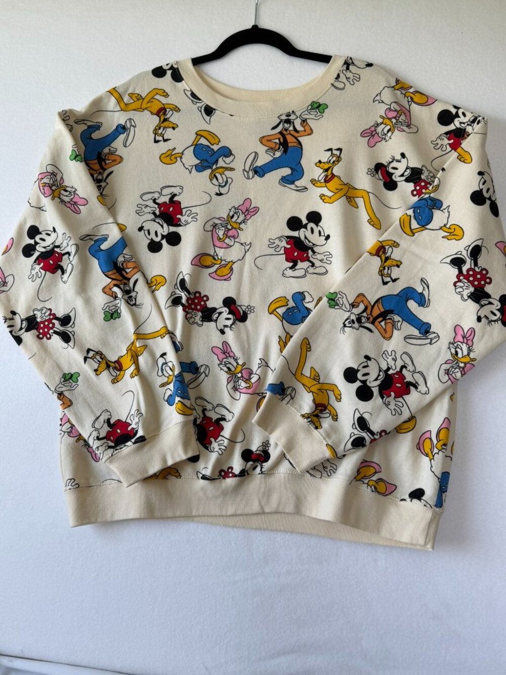 Disney Mickey & Friends Sweatshirt – XXL – Super Soft